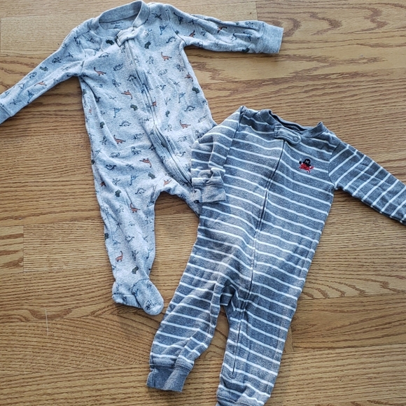 Carter's Other - Carter's pajamas bundle size 9months 🦈